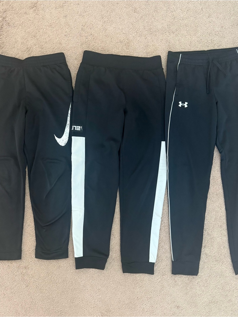Nike and Under Armor Black Kids Athletic Jogger Pants Lot of 3 Size Large